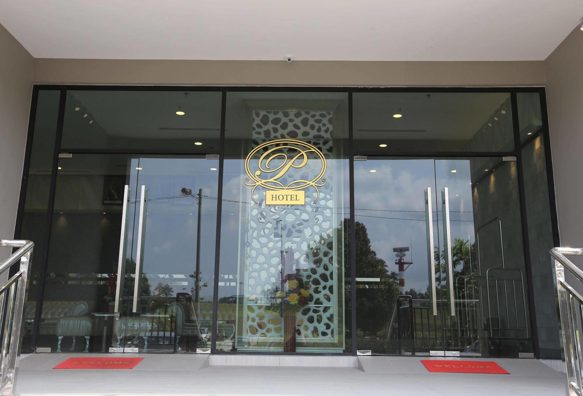 Hotel Sem9 Senai Kulai Exterior foto